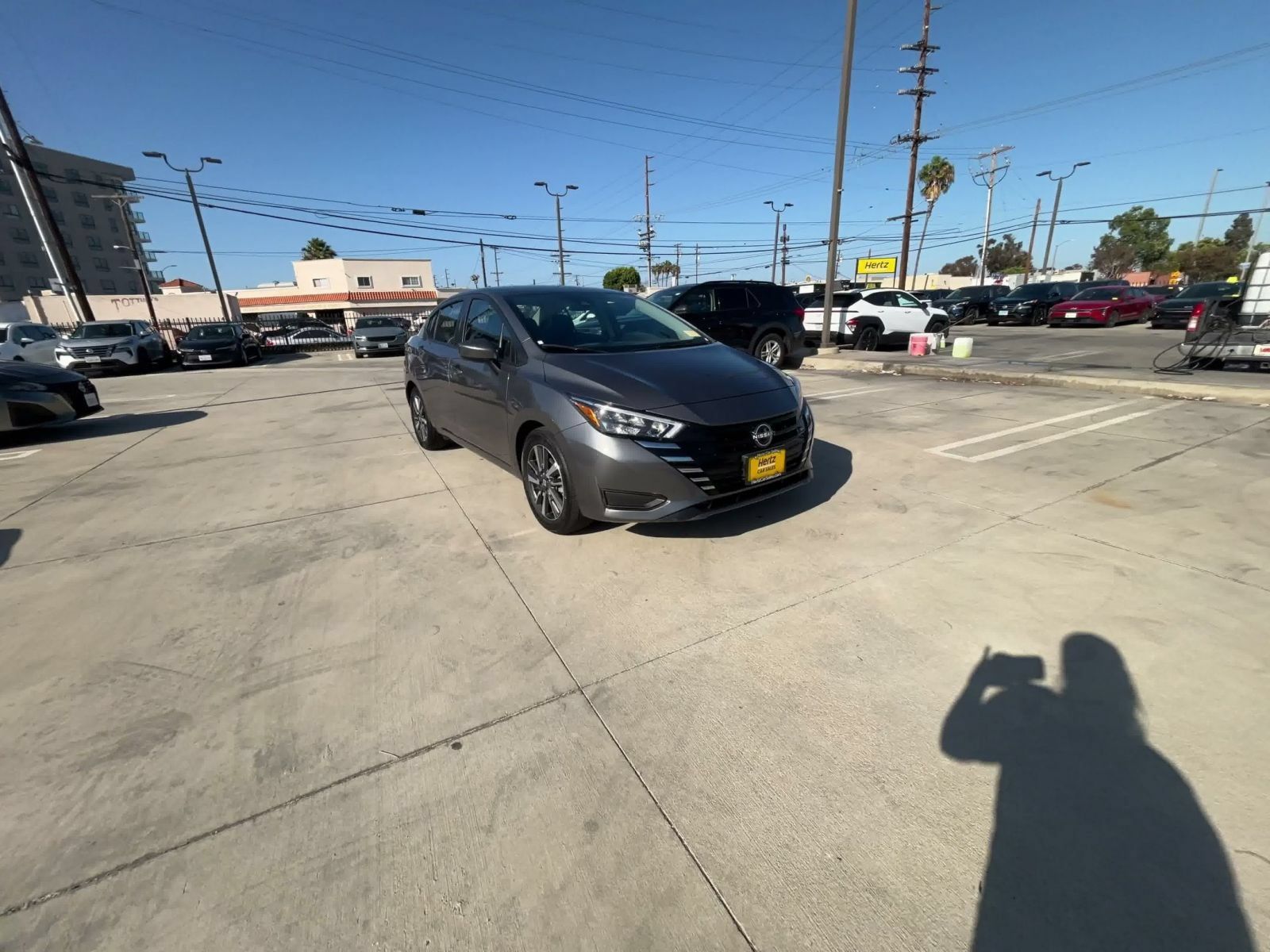 Used 2025 Nissan Versa SV FWD image 3