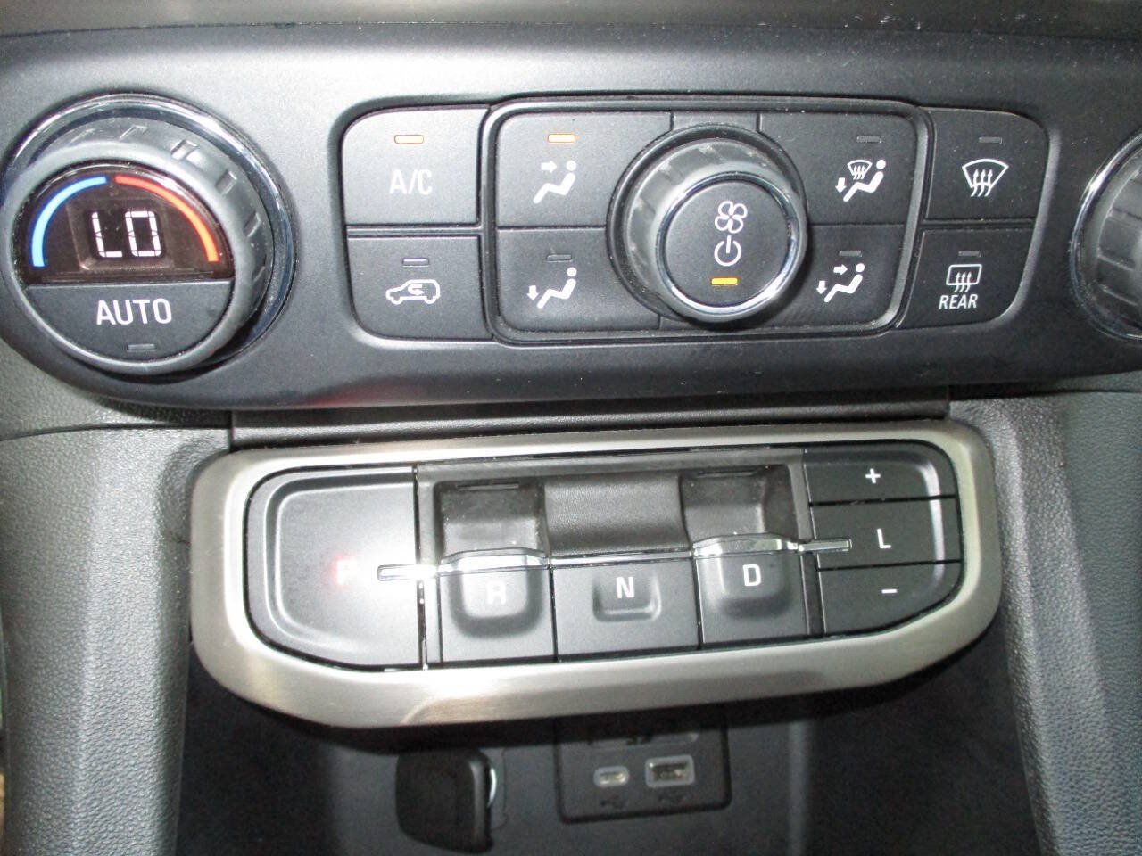 Used 2021 GMC Acadia Denali w/ Denali Ultimate Package AWD/4WD image 28