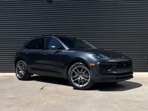 New 2026 Porsche Macan image 9