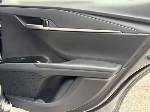 New 2026 Toyota Camry Hybrid FWD image 16