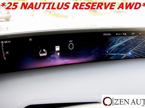 Used 2025 Lincoln Nautilus Reserve AWD/4WD image 17