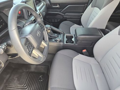 Used 2024 Toyota Tacoma TRD Off-Road image 15