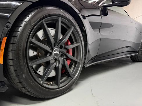 Used 2019 Aston Martin V8 Vantage Coupe RWD image 23