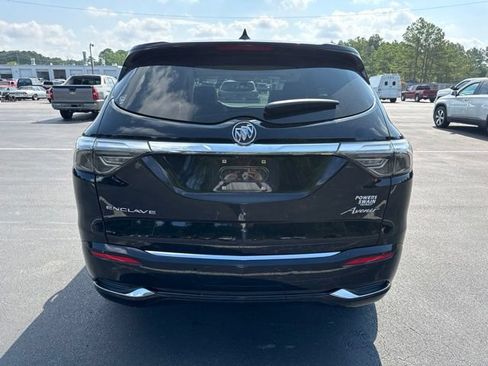 Used 2023 Buick Enclave Avenir w/ Avenir Technology Package FWD image 4
