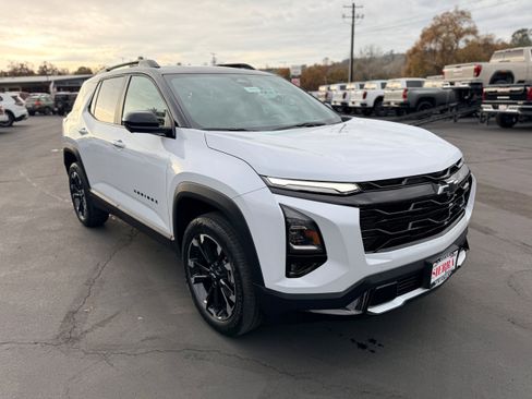 New 2026 Chevrolet Equinox RS w/ Convenience Package III image 3