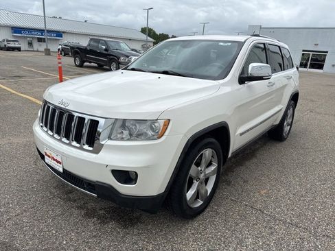Used 2011 Jeep Grand Cherokee Limited image 8