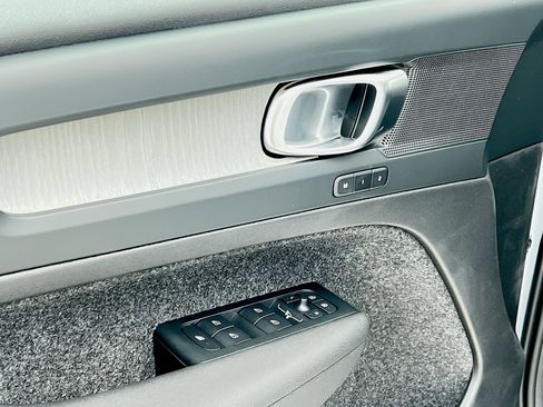 New 2026 Volvo XC40 B5 Plus w/ Protection Package Premier image 15