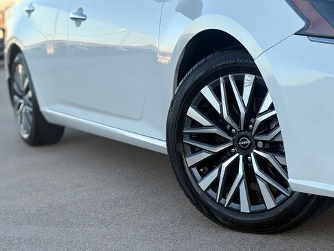 Certified 2024 Nissan Altima 2.5 SV image 10