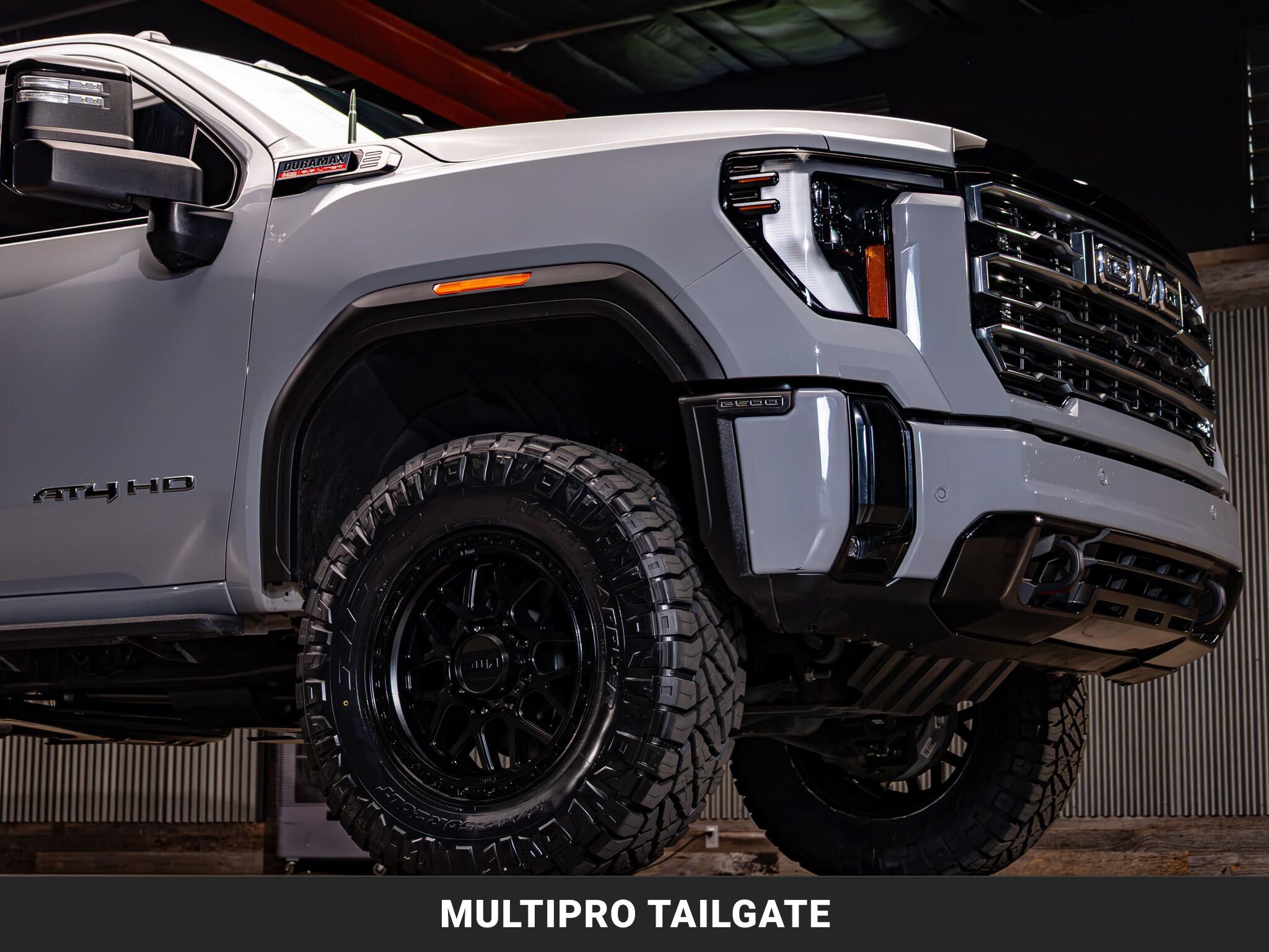 Used 2025 GMC Sierra 2500 AT4 w/ AT4 Premium Plus Package AWD/4WD image 12
