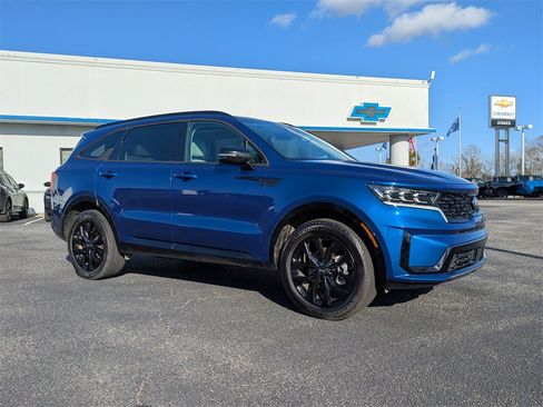 Used 2021 Kia Sorento SX image 2