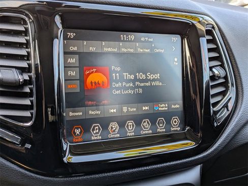 Used 2021 Jeep Compass Limited image 16