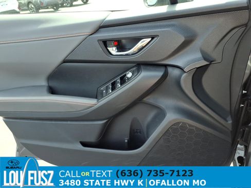 Used 2024 Subaru Crosstrek 2.5i Limited w/ Crosstrek Mirror Package AWD/4WD image 22