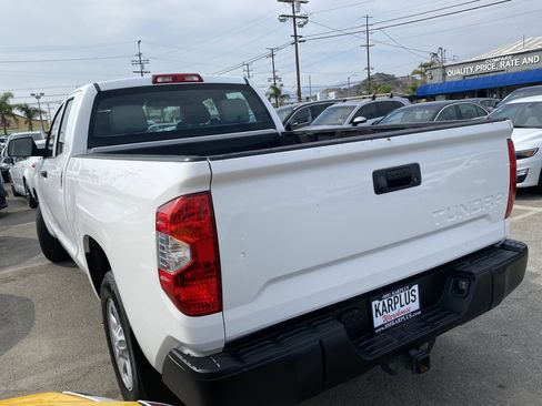 Used 2017 Toyota Tundra SR image 10