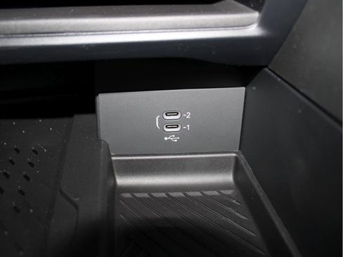 New 2026 Chrysler Pacifica Limited w/ S Appearance Package image 19