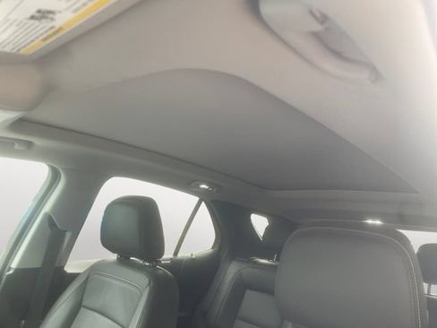 Used 2020 Chevrolet Equinox Premier AWD/4WD image 10