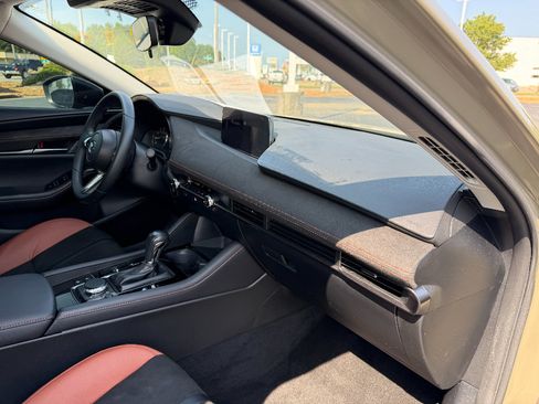 Used 2024 MAZDA MAZDA3 s AWD/4WD image 14
