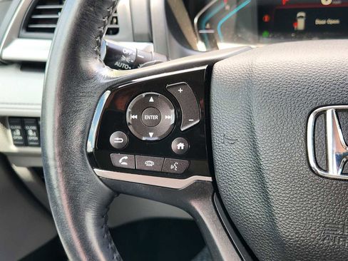 Used 2018 Honda Odyssey Touring image 28