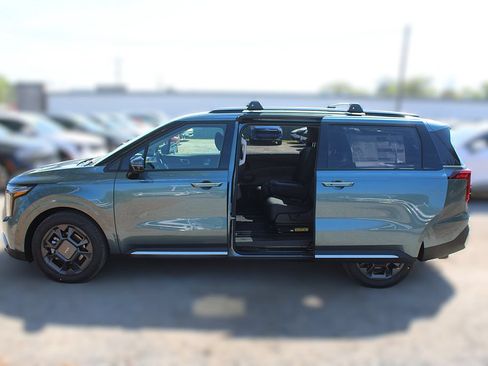 New 2027 Kia Carnival SX w/ Dark Edition Package FWD image 18