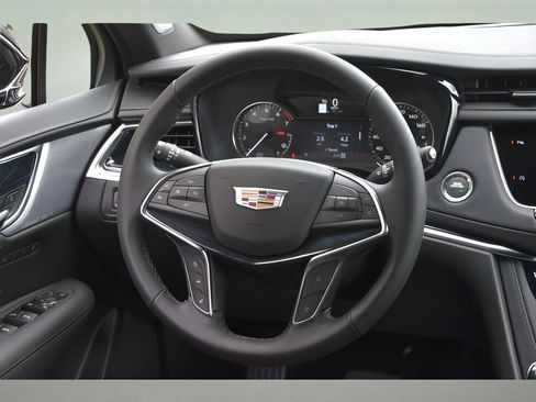 New 2025 Cadillac XT5 Premium Luxury w/ LPO, Floor Liner Package image 16