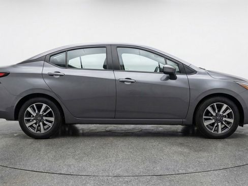 Used 2025 Nissan Versa SV FWD image 11