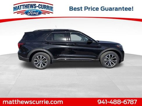 New 2026 Ford Explorer ST-Line RWD image 3