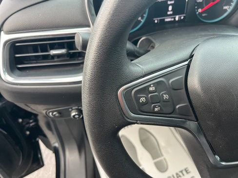 Used 2018 Chevrolet Equinox LT image 11