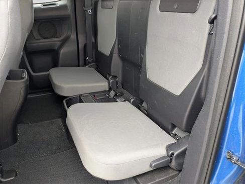 Used 2016 Toyota Tacoma SR5 image 14