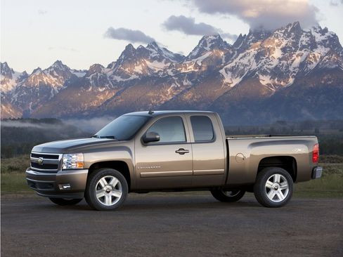 Used 2008 Chevrolet Silverado 1500 LT w/ Power Pack Plus AWD/4WD image 4