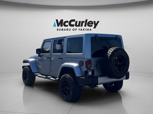 Used 2013 Jeep Wrangler Unlimited Sahara w/ Connectivity Group AWD/4WD image 4