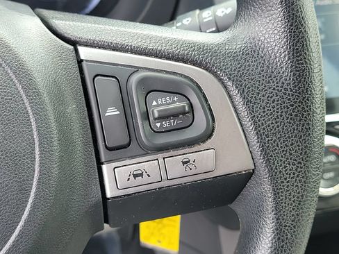 Used 2017 Subaru Forester 2.5i Premium AWD/4WD image 29