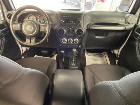 Used 2018 Jeep Wrangler Unlimited Sport S AWD/4WD image 14