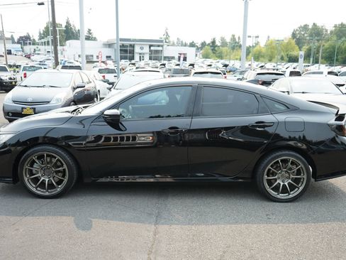 Used 2018 Honda Civic Si image 2