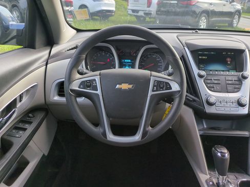 Used 2017 Chevrolet Equinox LT FWD image 15