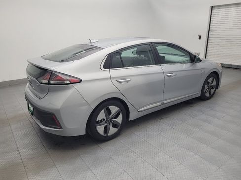 Used 2020 Hyundai Ioniq Limited FWD image 10