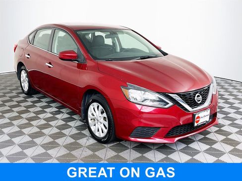 Used 2019 Nissan Sentra SV FWD image 1