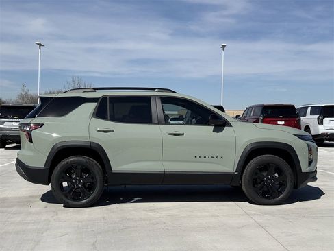 New 2026 Chevrolet Equinox LT w/ Convenience Package II image 3