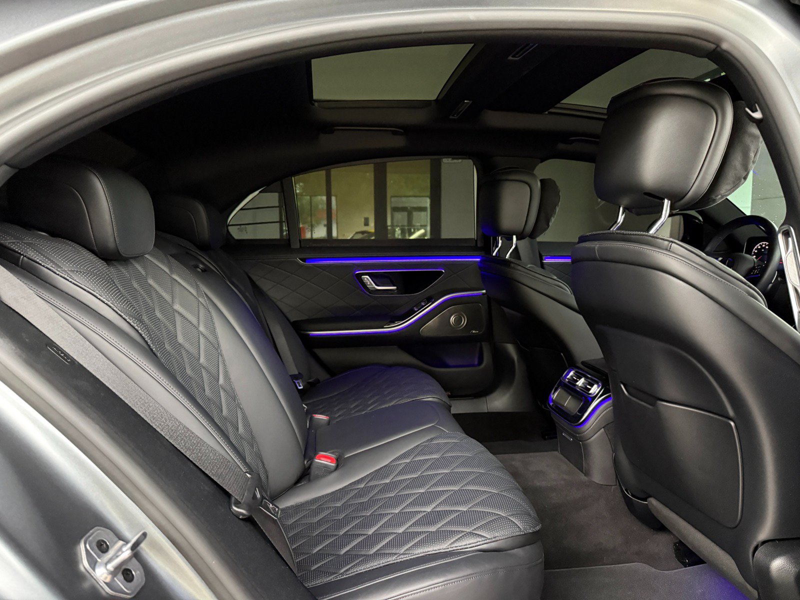 Used 2024 Mercedes-Benz S 580 4MATIC Sedan image 37