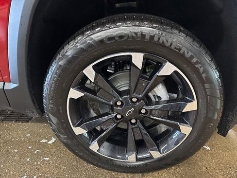 New 2026 Chevrolet Equinox RS w/ Safety and Technology Package AWD/4WD image 9