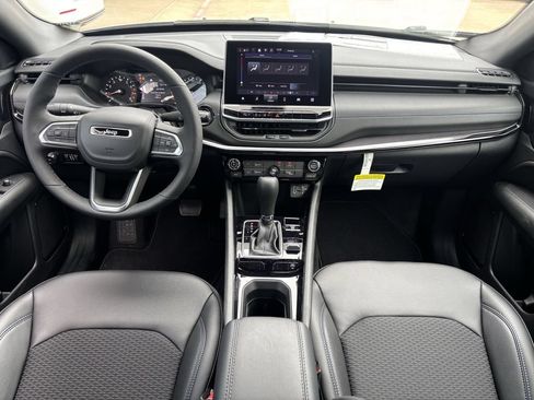 New 2026 Jeep Compass Latitude AWD/4WD image 9