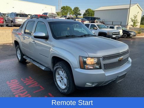 Used 2007 Chevrolet Avalanche LT w/ LT Preferred Equipment Group AWD/4WD image 2