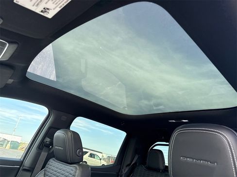 New 2025 GMC Sierra EV Denali image 29