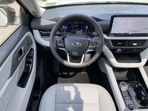 New 2026 Ford Explorer Platinum AWD/4WD image 10