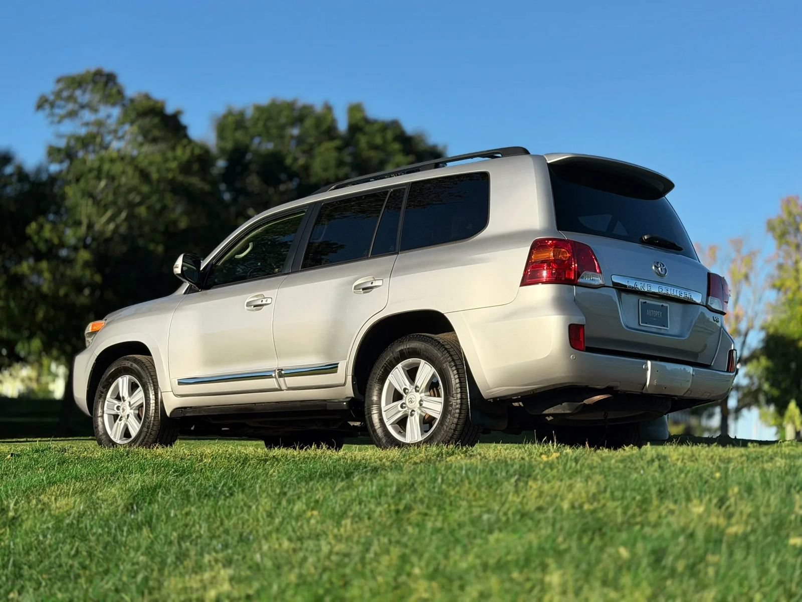Used 2013 Toyota Land Cruiser AWD/4WD image 45