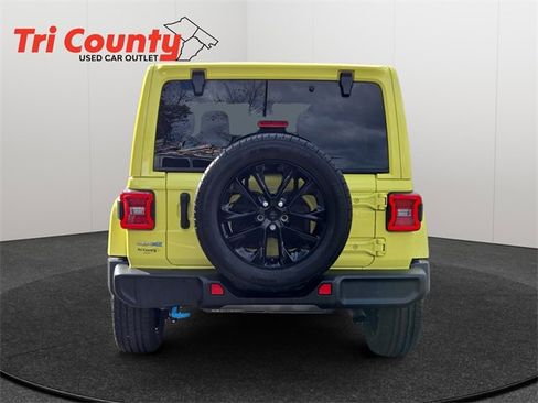 Used 2024 Jeep Wrangler Sahara 4xe image 7