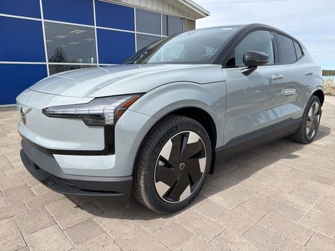 New 2026 Volvo EX30 Plus w/ Protection Package Premier image 4