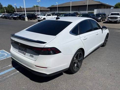 Used 2024 Honda Accord Sport image 5