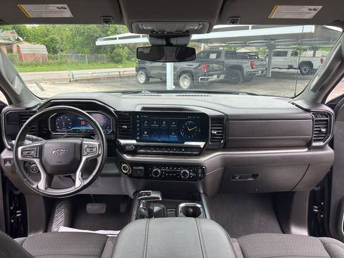 Used 2024 Chevrolet Silverado 1500 RST image 20