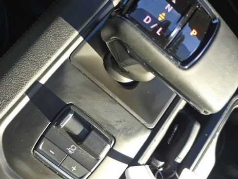 Used 2024 GMC Sierra 1500 AT4 w/ Technology Package image 22