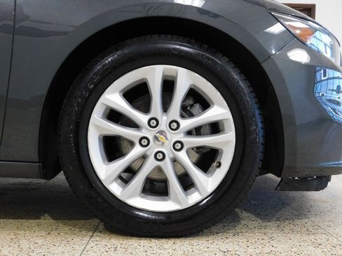 Used 2018 Chevrolet Malibu LT image 31