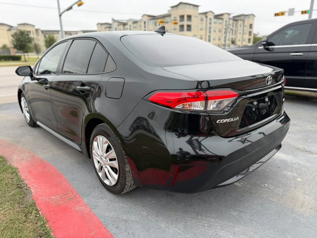 Used 2020 Toyota Corolla LE FWD image 10